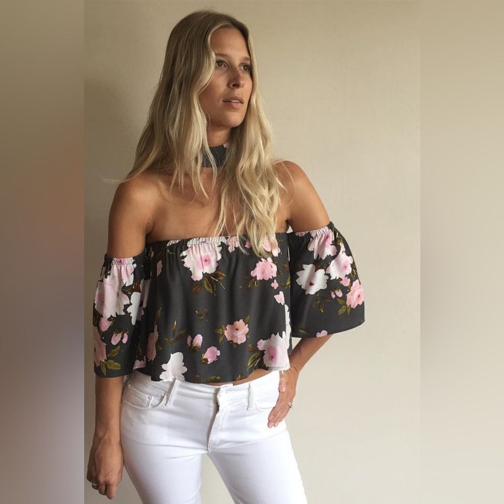 Flynn Skye Off The Shoulder Rose Top With Choker Size Small